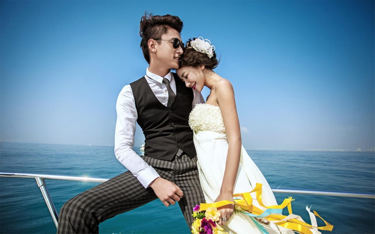 白紗的誓言：黛安娜與亞當的婚姻局