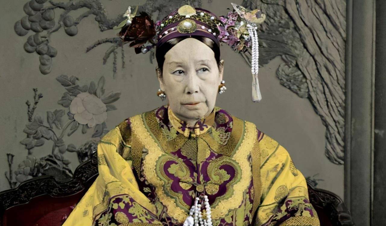 慈禧太后毫無自知之明，大清國付出了慘痛的代價。