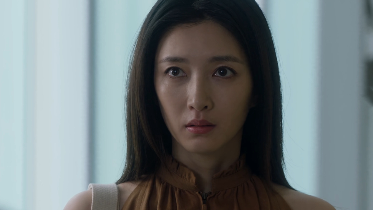 《三十而已》:王漫妮的「現實」「勢利」,可從來不僅僅是對男人的。