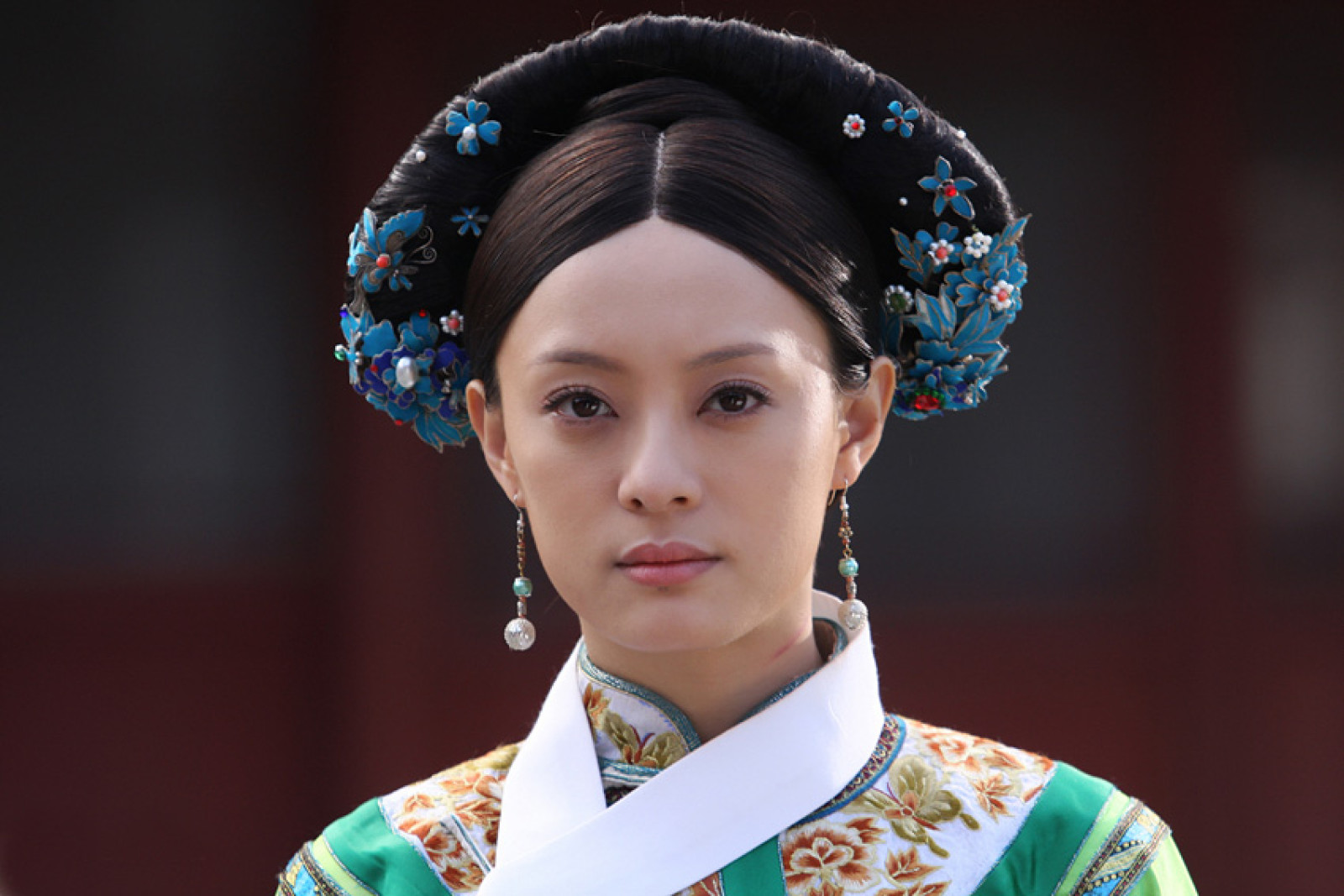 《甄嬛傳》：女生要勇敢面對命運，為自己的愛情和夢想而奮鬥。