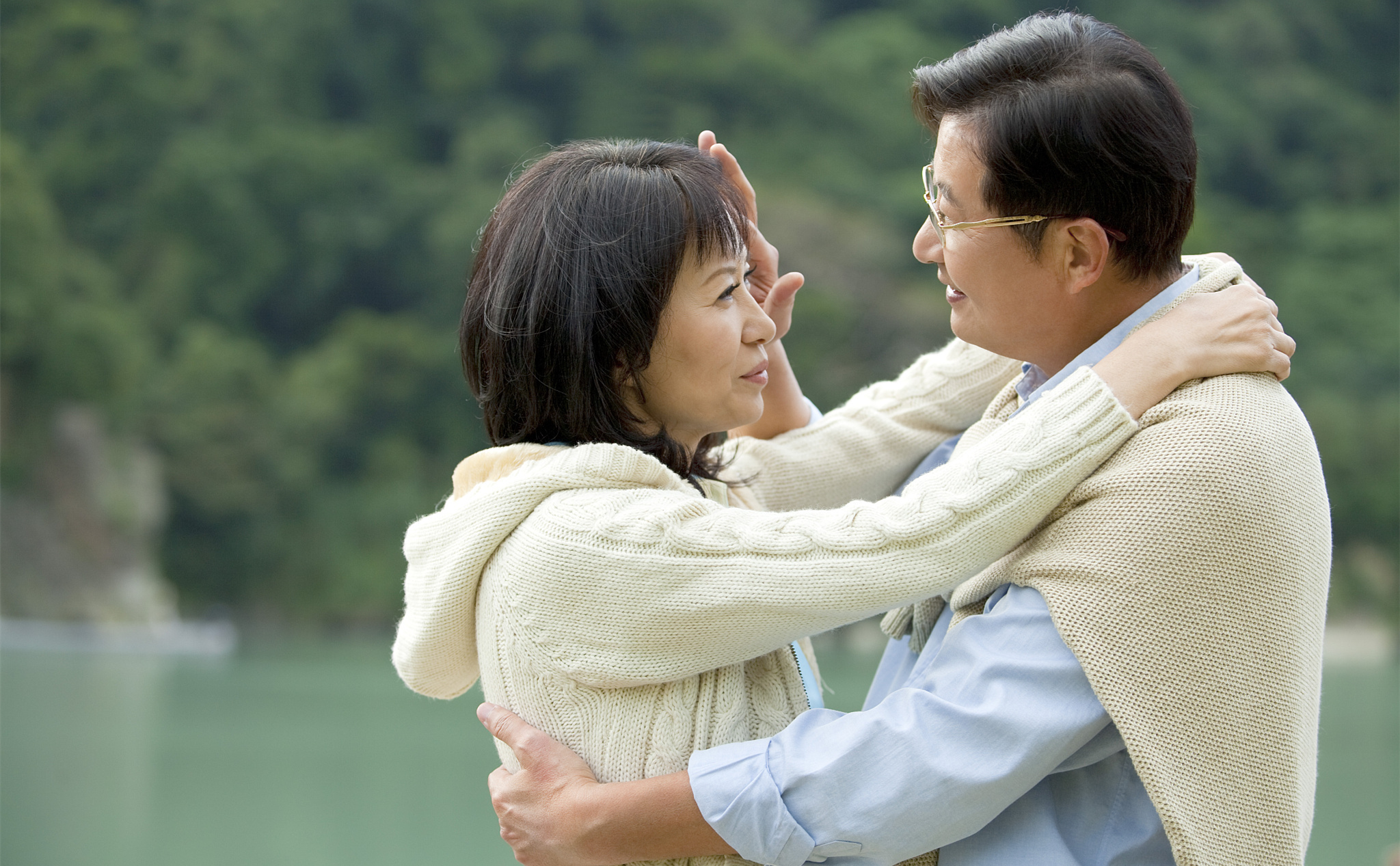 心塞的人生，40歲離世的梅姨，到底是在為誰辛苦為誰忙？