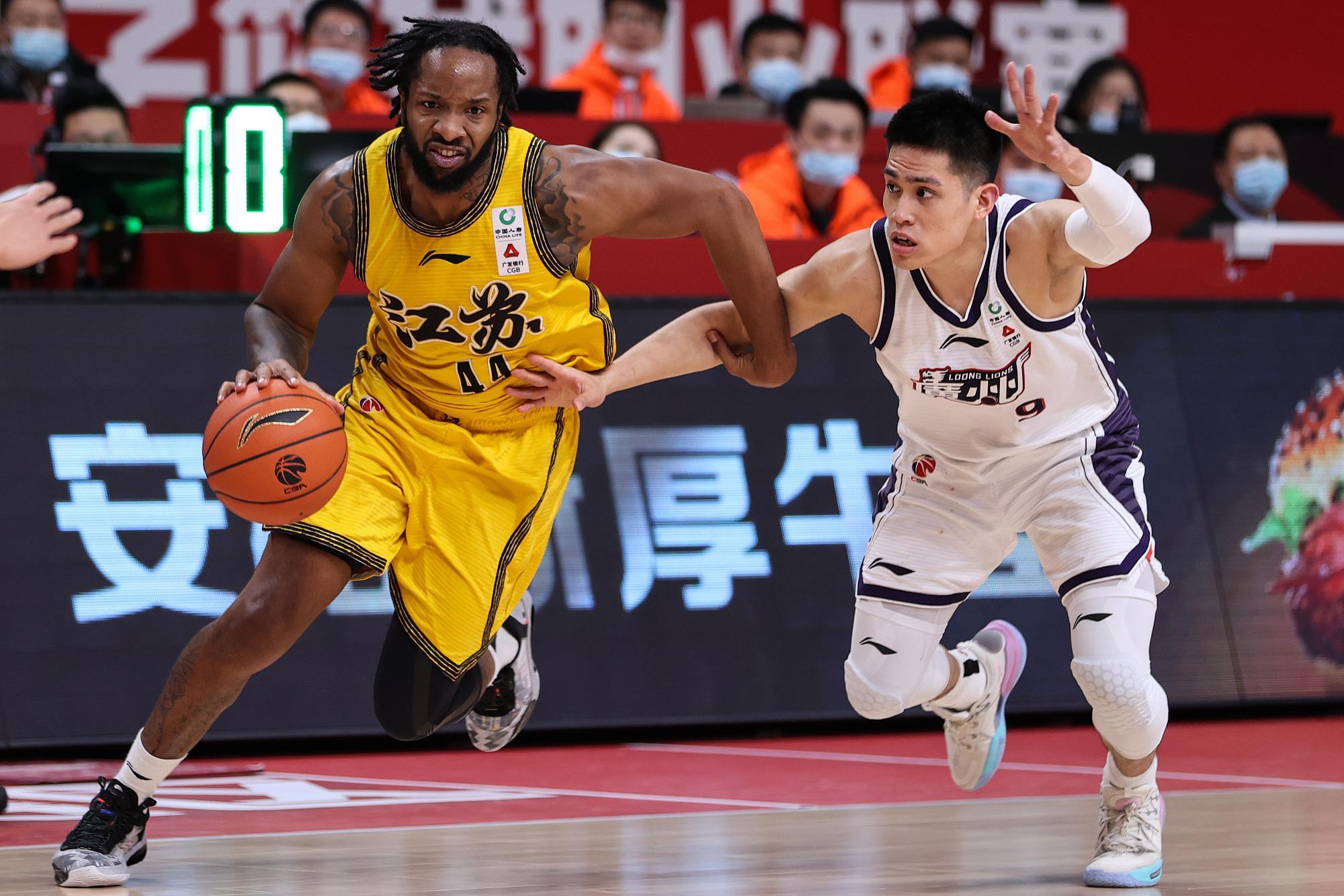 震驚！廣州連敗引燃內訌風暴，郭士強高層互撕成焦點