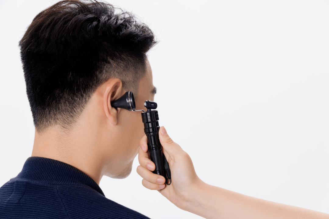 掏耳朵會發生什麼？如何正確清潔耳部？