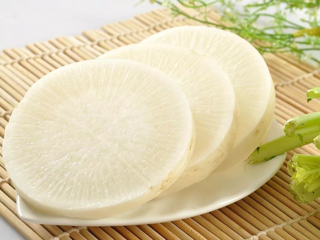 食用蘿蔔與結節的關係，減少結節癌變風險。