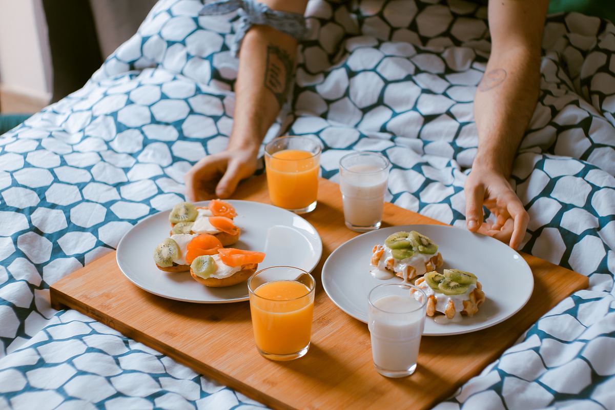 长期不吃早餐的后果，认真吃早餐对健康至关重要。