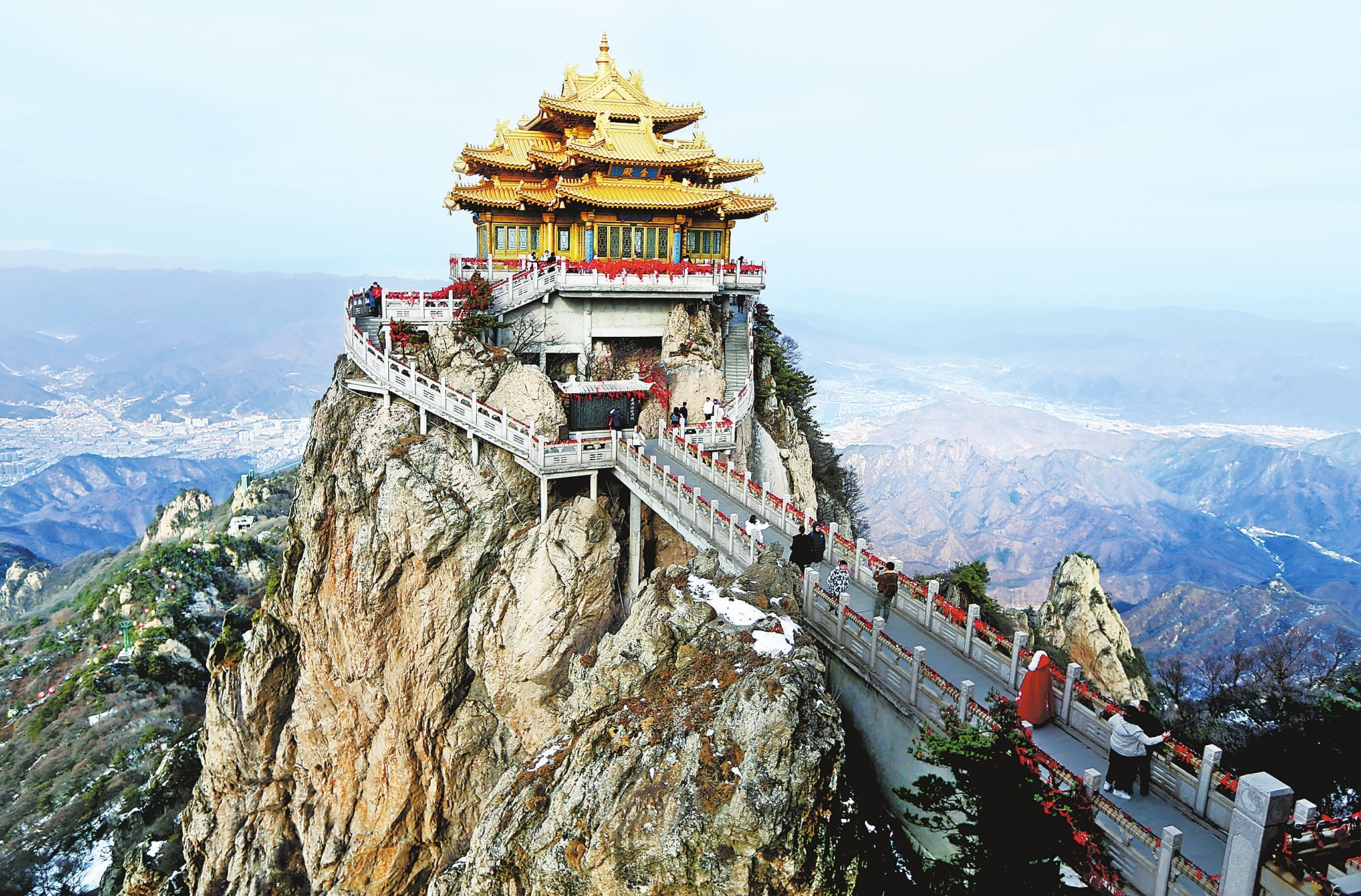 河南老君山：遠赴人間驚鴻宴，一睹人間盛世顏。
