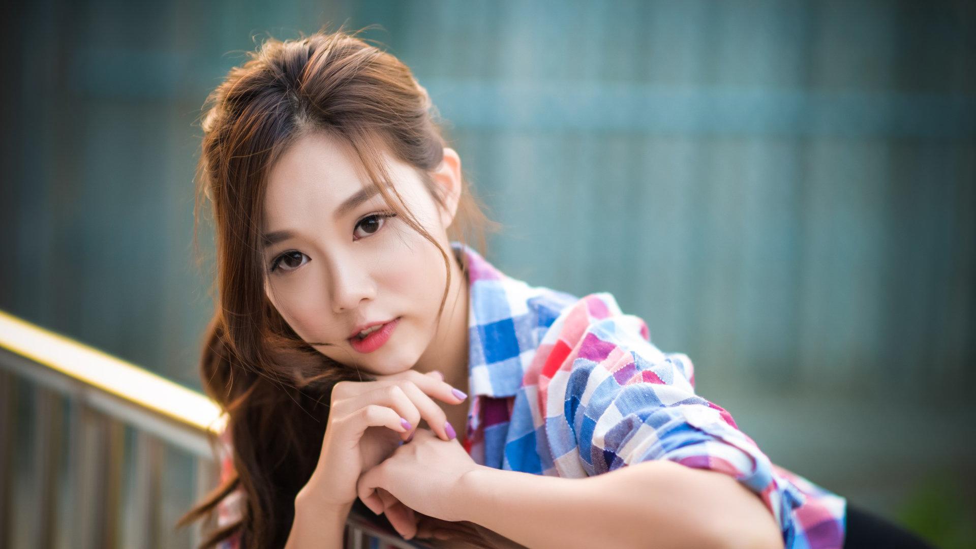 條件一般的男生追到女神的五個條件。