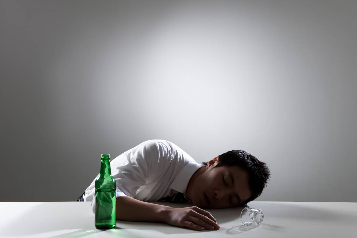 宿醉之後如何紓解頭痛噁心？